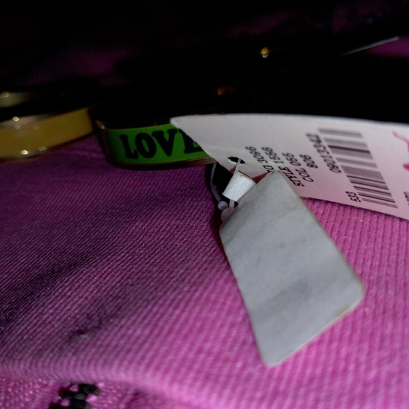 VS PINK BRACELETS - Picture 2 of 4